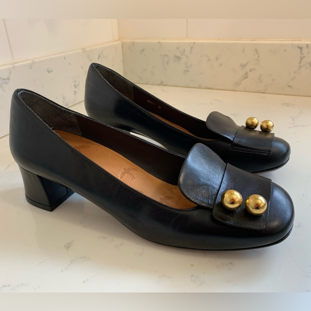 Chie Mihara black heels with gold details